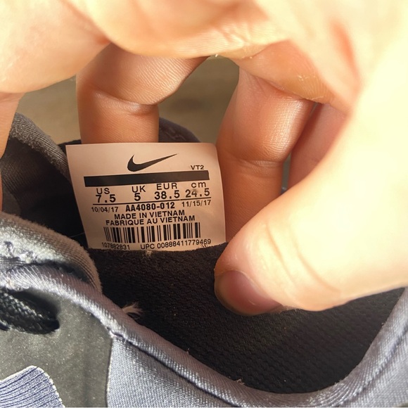 nike lunarsolo womens size 7.5 shoes gray athletic running sneakers - Picture 8 of 8